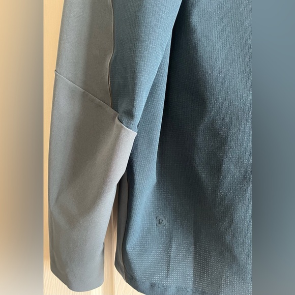 NWOT Lululemon Warp Lite Long Sleeve Crew - Size XL Iron Blue/Night Diver - Picture 11 of 14